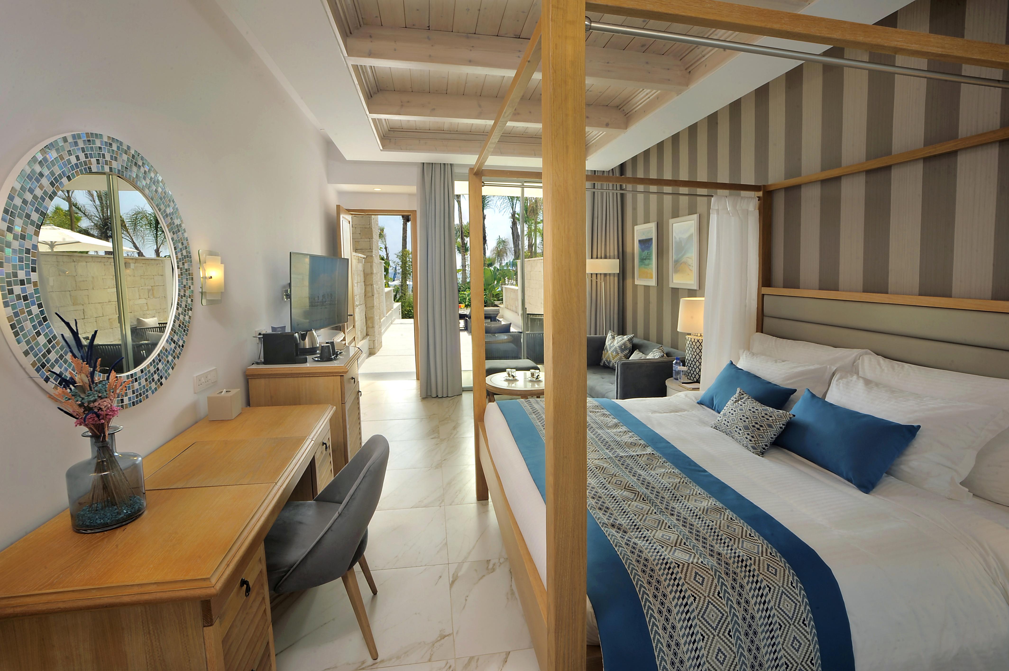 Amavi, Madefortwo Hotels - Paphos (Adults Only) Exterior foto Suite at the resort