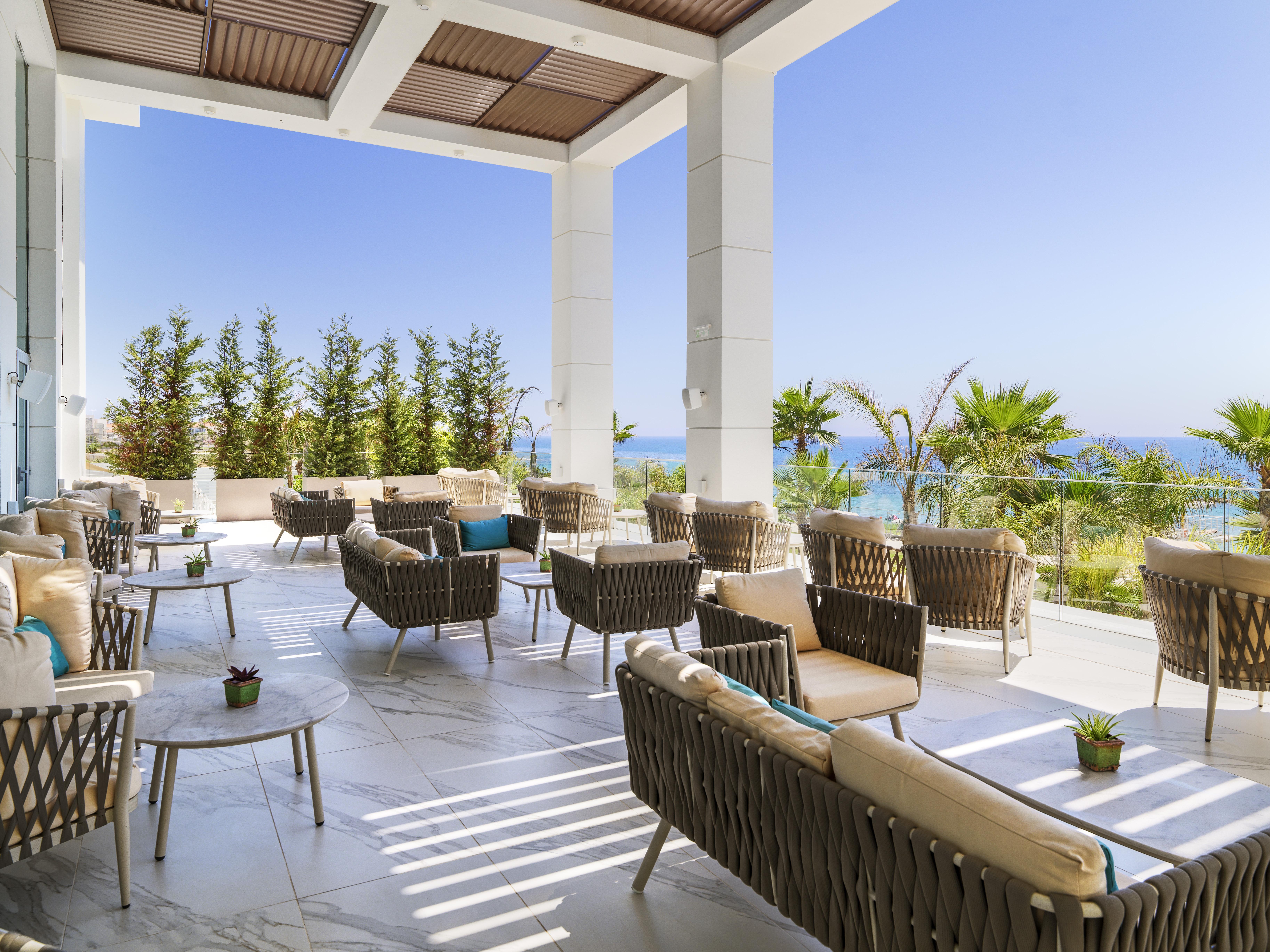 Amavi, Madefortwo Hotels - Paphos (Adults Only) Exterior foto The Beach Club