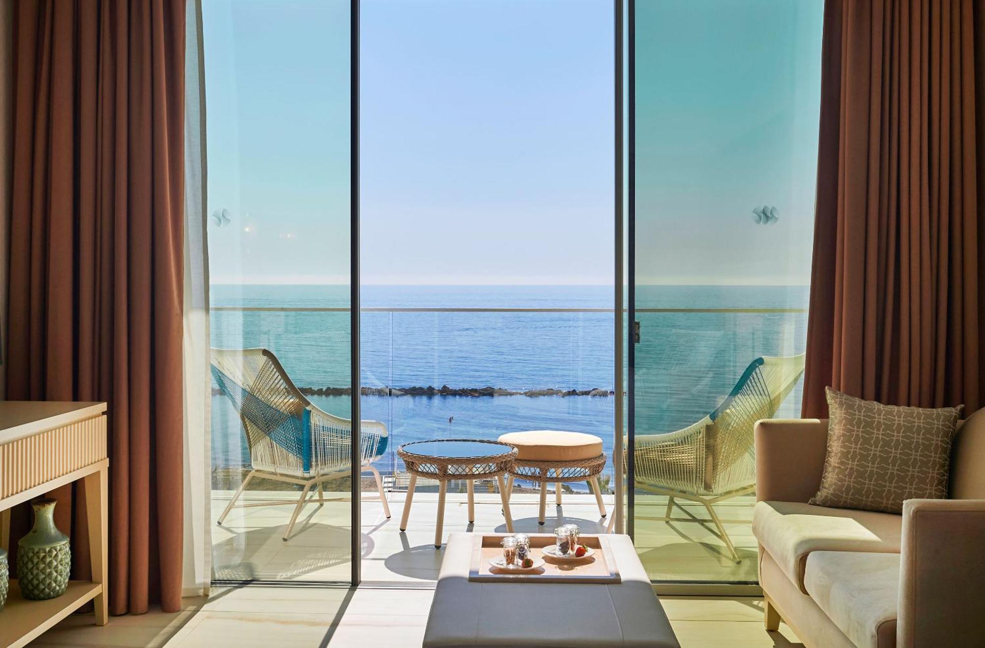 Amavi, Madefortwo Hotels - Paphos (Adults Only) Exterior foto