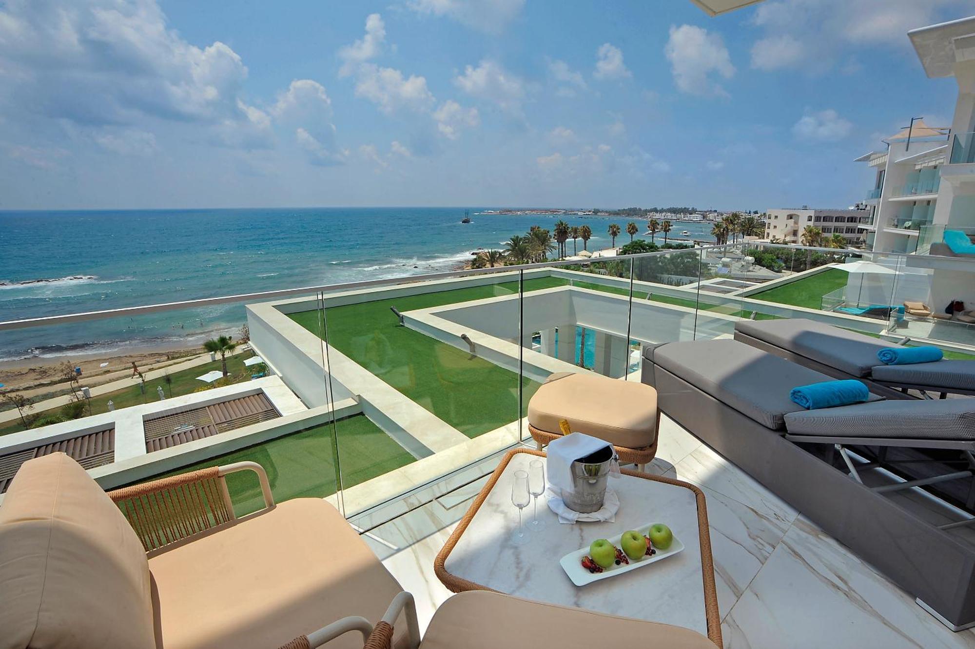 Amavi, Madefortwo Hotels - Paphos (Adults Only) Exterior foto